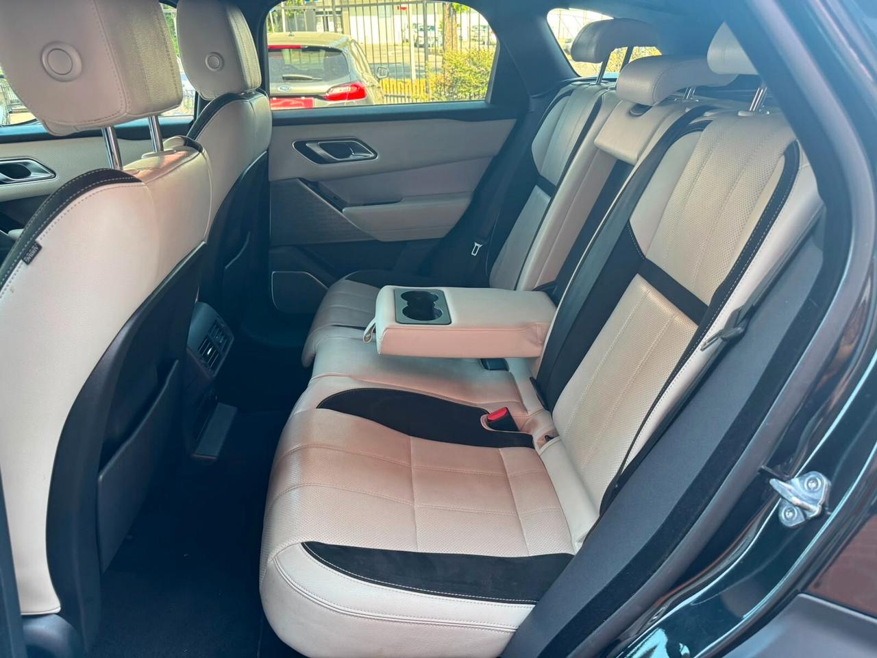 Land Rover Range Velar 2.0D I4 240 CV R-Dynamic SE