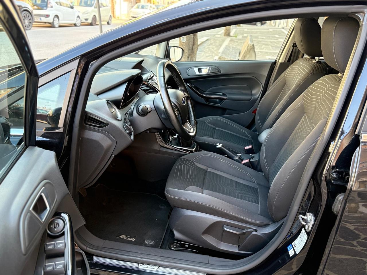 Ford Fiesta 1.5 TDCi 75CV 5P Titanium FULL/LED/NAV
