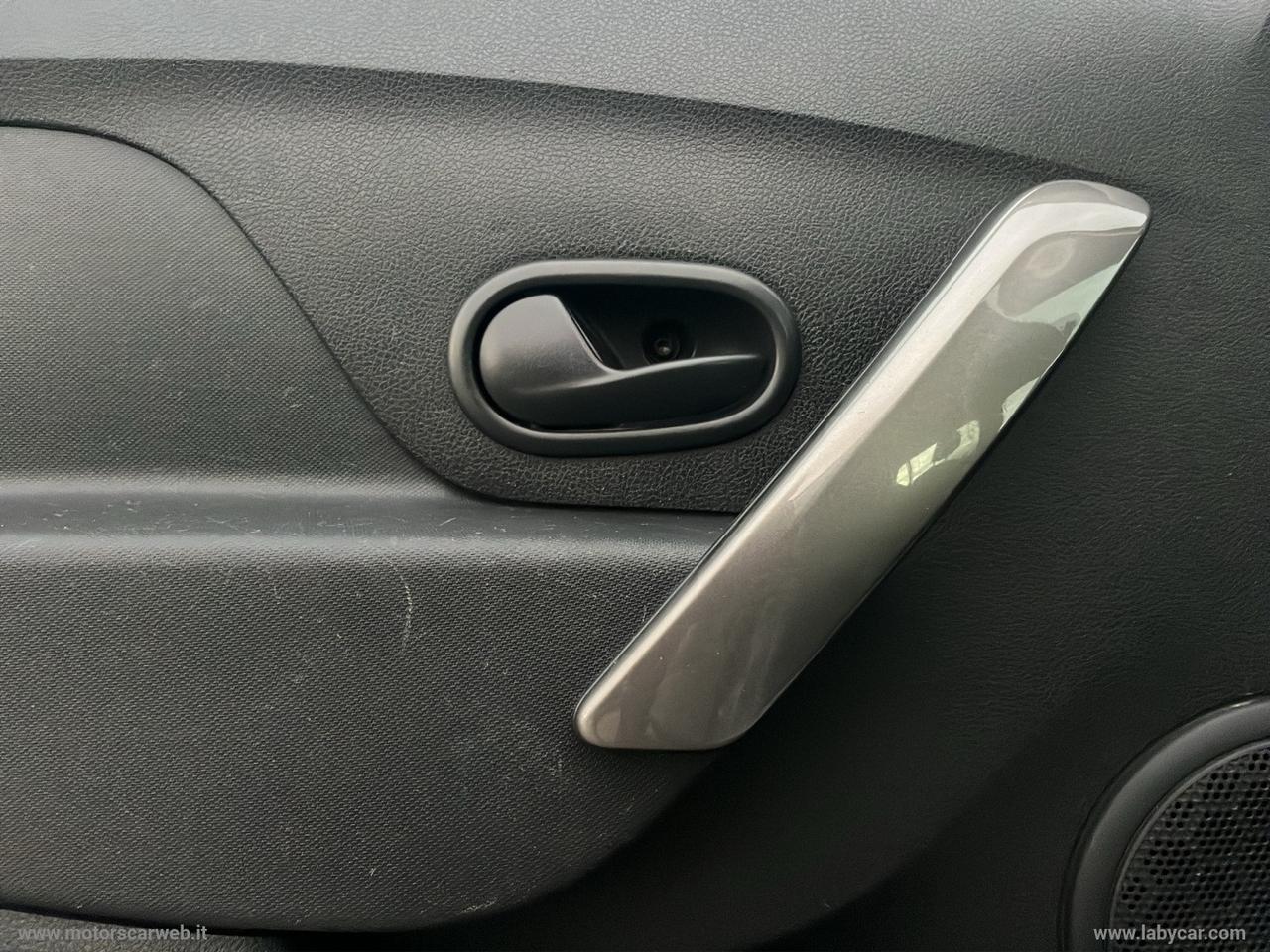 DACIA Logan MCV 1.5 dCi 8V 75 CV Lauréate AUTOCARRO