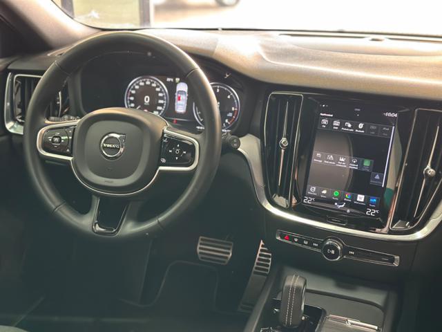 VOLVO V60 B4 (d) Geartronic R-Design*IVA ESPOSTA
