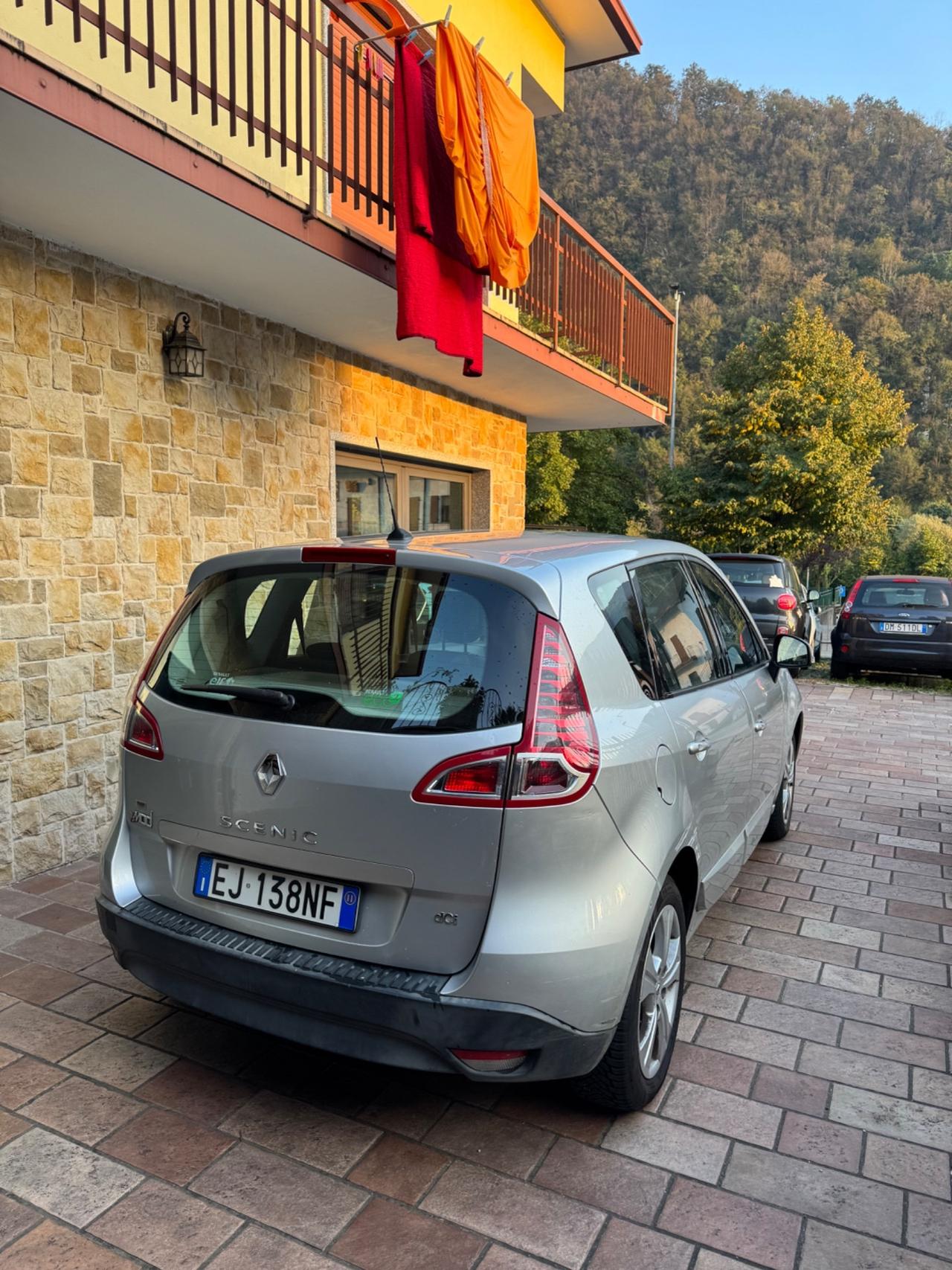 Renault Scenic Scénic X-Mod 1.5 dCi 110CV Luxe