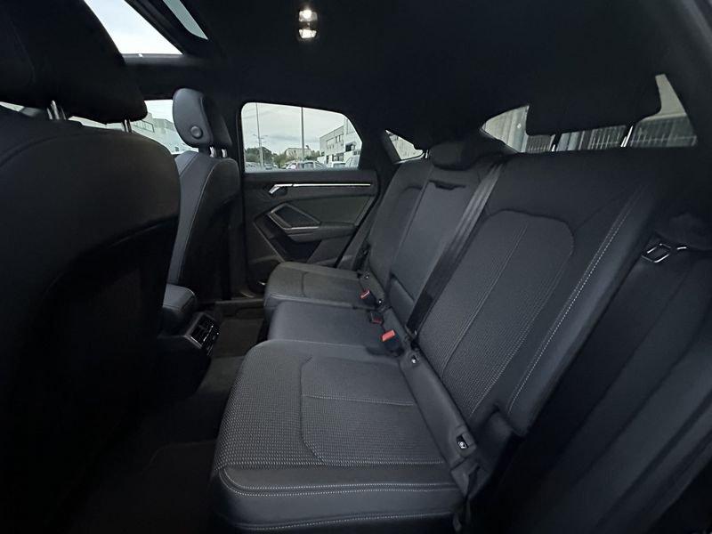 Audi Q3 Sportback Sportback 35 TDI S-tronic Identity Black S-line 150cv