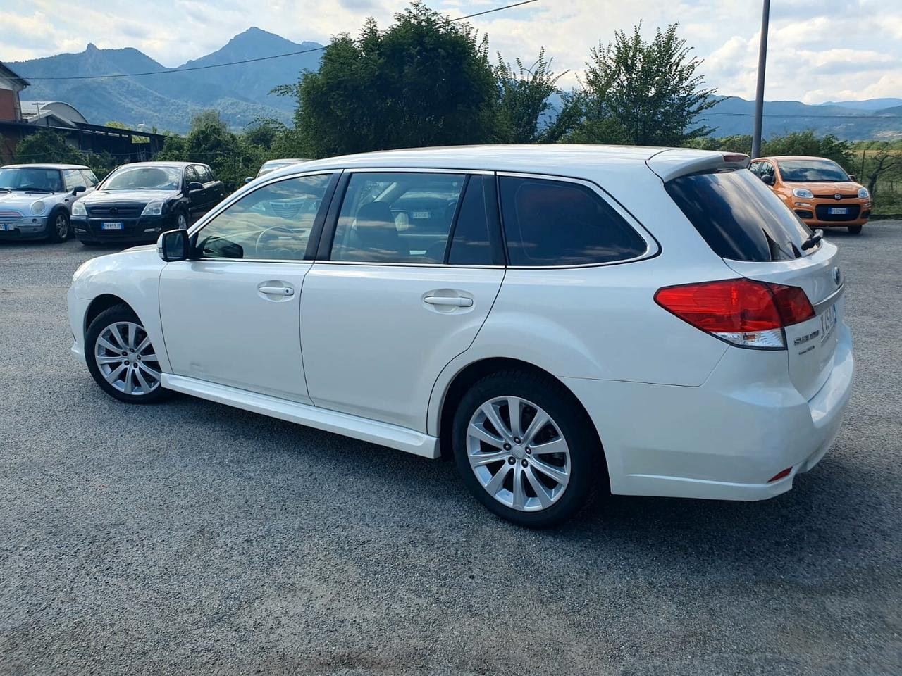 Subaru Legacy 2.0D SW Trend