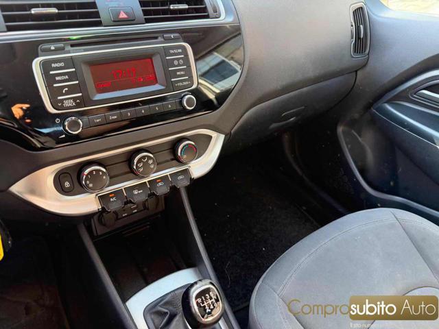 KIA Rio 1.1 CRDi 5p. Cool