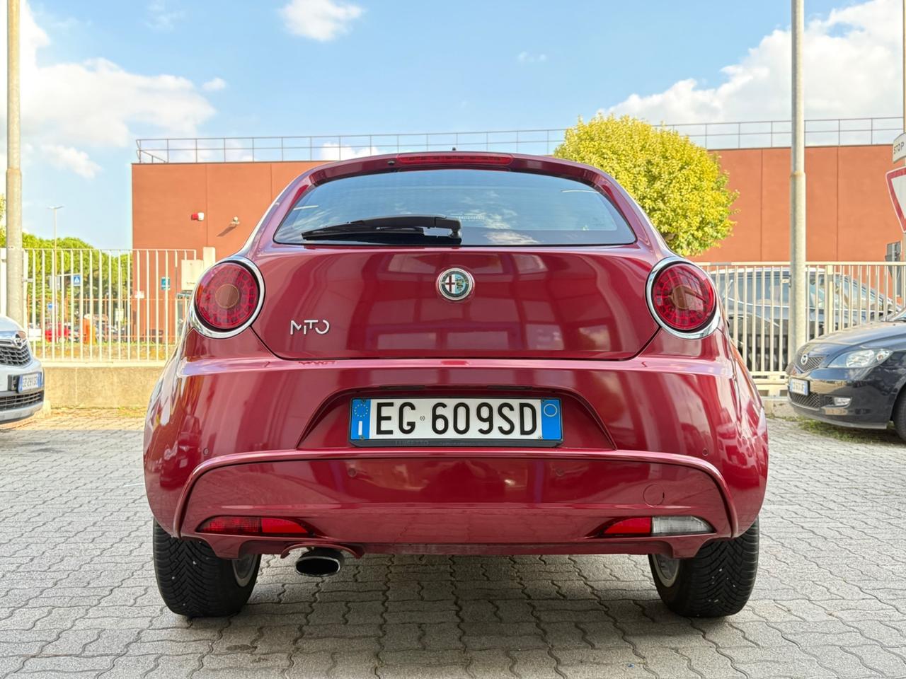 Alfa Romeo MiTo 1.6 JTDm-2 S&S Distinctive Sport Pack