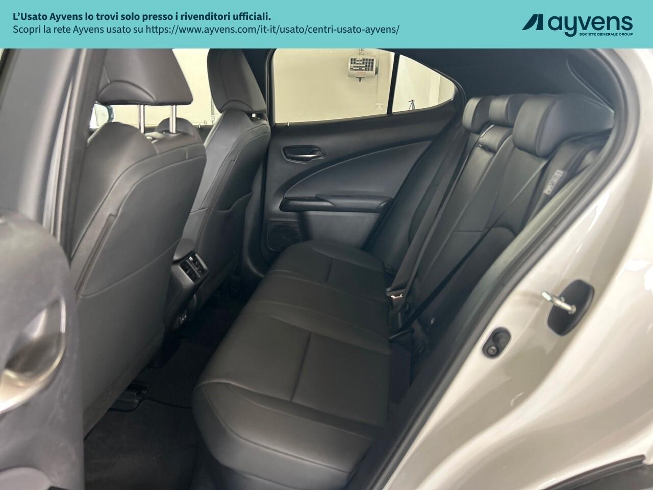 Lexus UX Hybrid Design