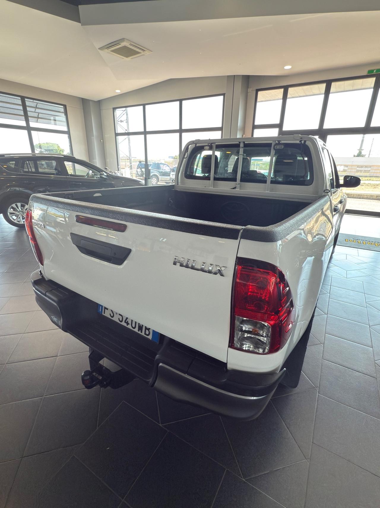 Toyota Hilux 2.4 D-4D 4WD 4 porte Double Cab Comfort