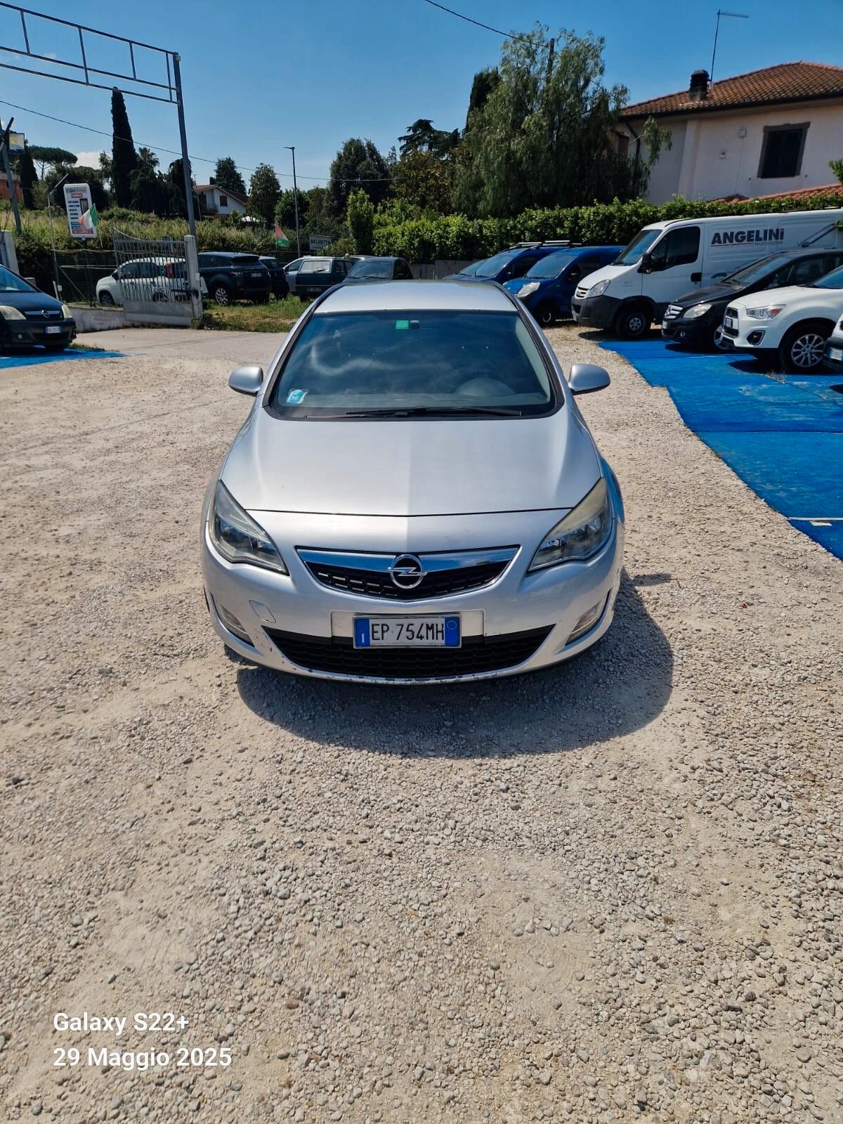 Opel Astra 1.7 CDTI 110CV Sports Tourer Cosmo