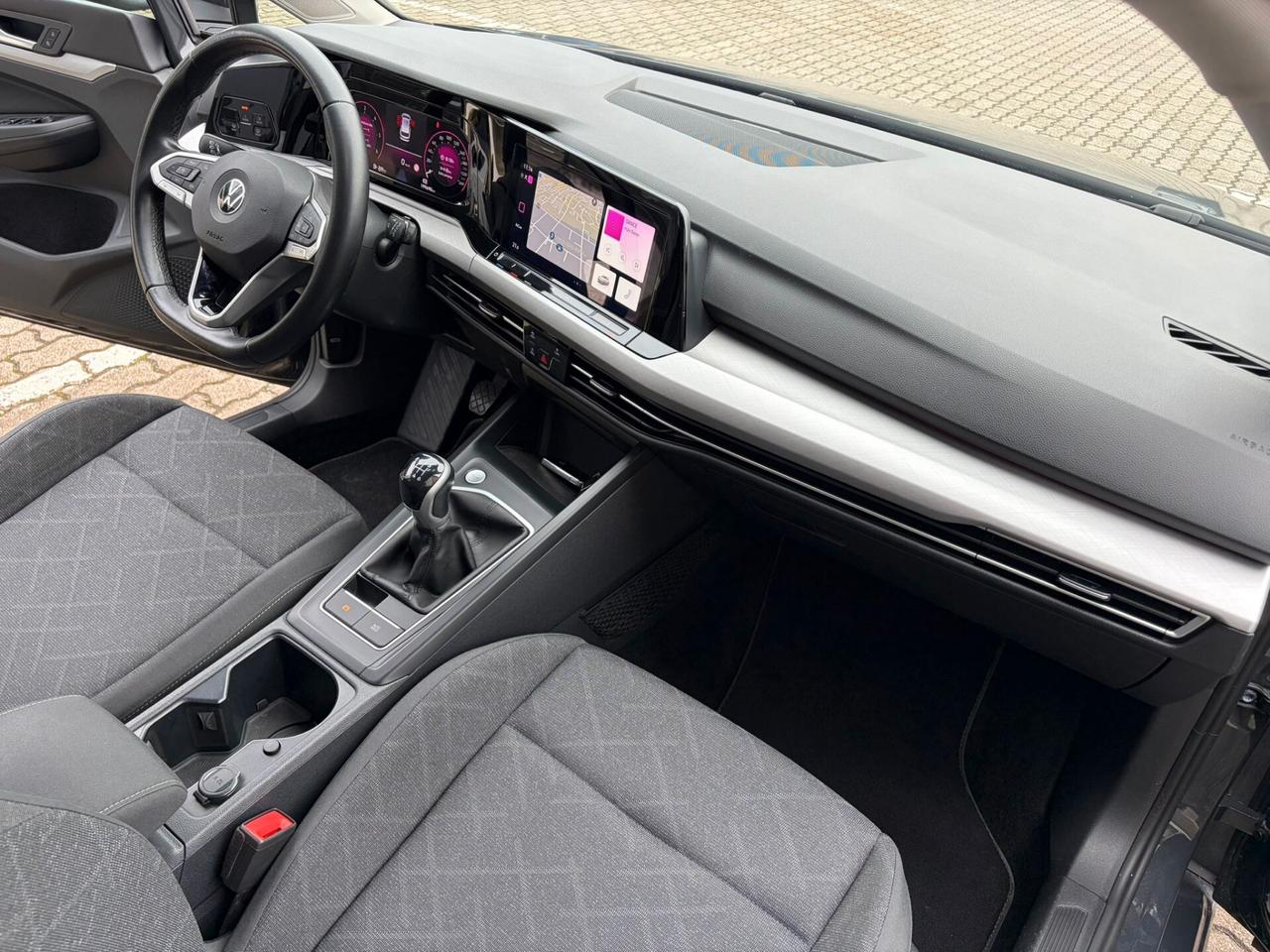 Volkswagen Golf Variant 2.0 tdi Life 115cv