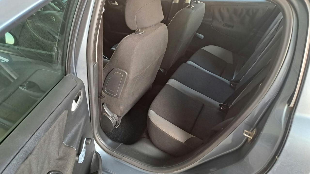 Peugeot 207 1.4 8V 75CV 5p. X Line