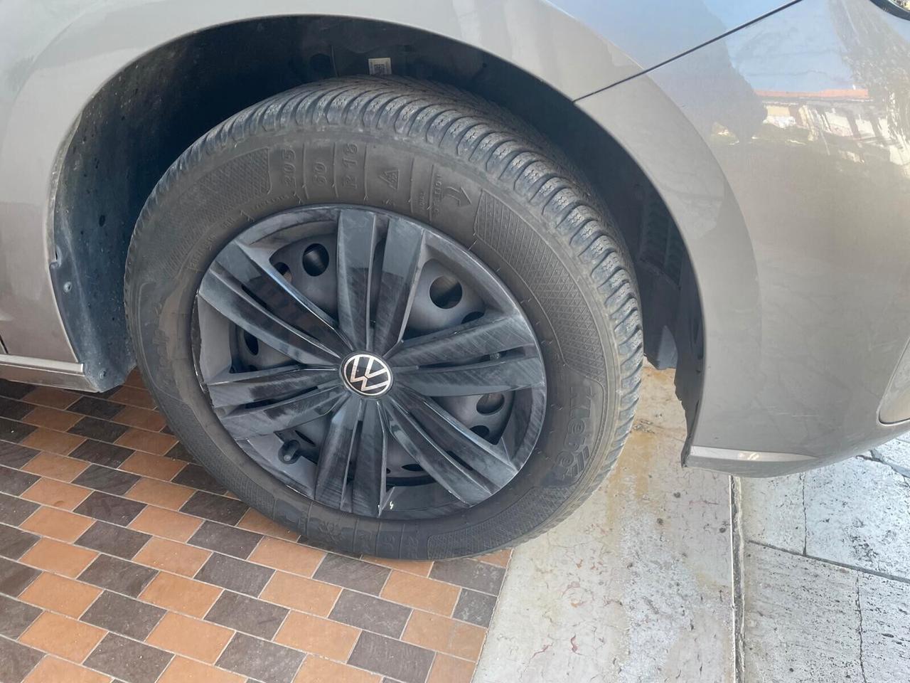 Volkswagen Caddy California 1.5 TSI MAXI Automatico
