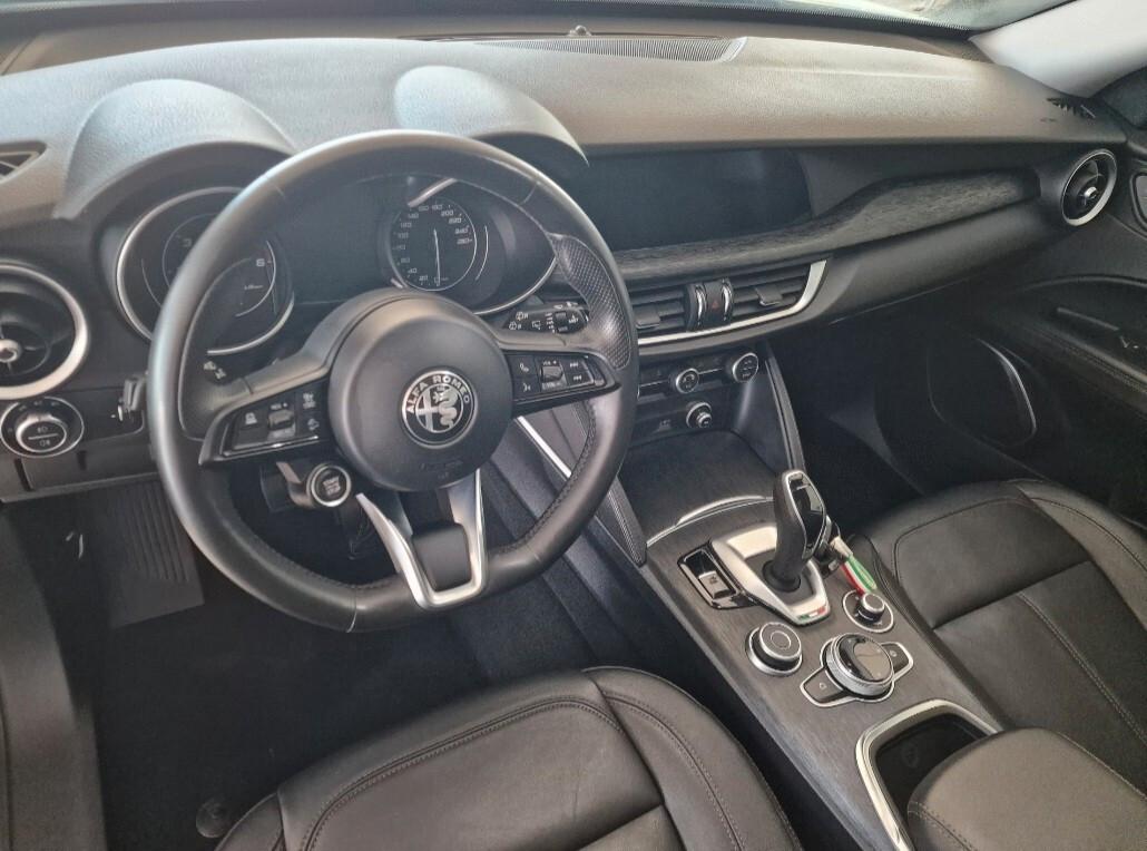 Alfa Romeo Stelvio con Interno in Pelle