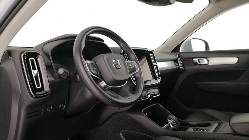 Volvo XC40 1.5 t3 Momentum Pro 163cv auto my21