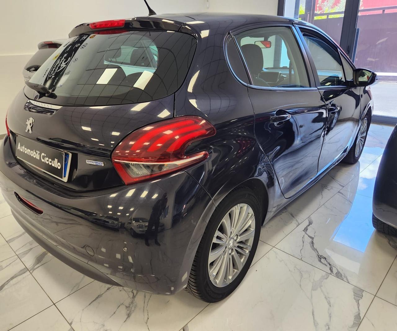 Peugeot 208 BlueHDi 1.6D 75CV 5 porte Allure