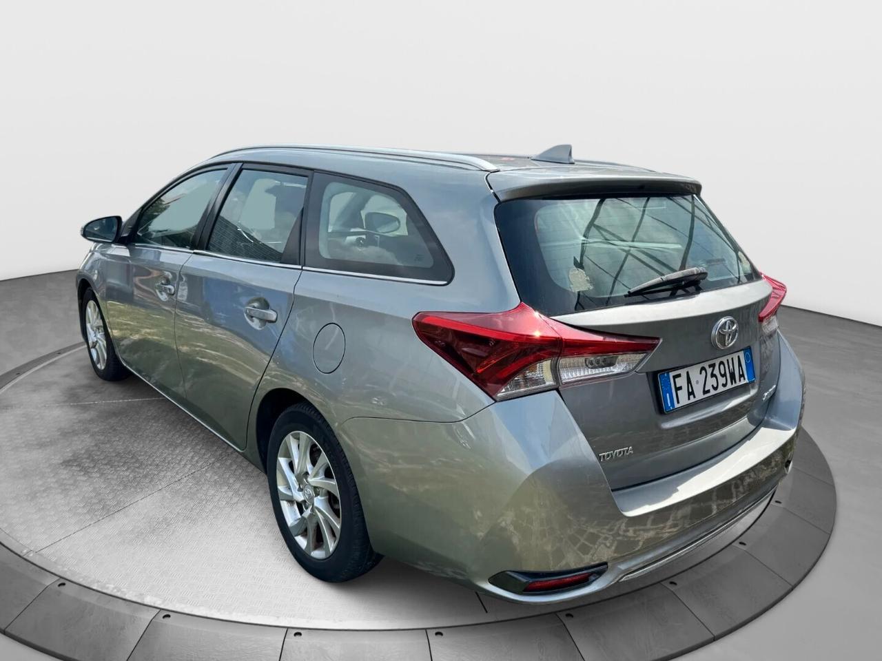 Toyota Auris SW Touring Sports 1.6cc D-4D 112cv Active