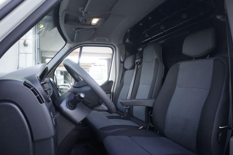 Renault Master Renault Master T28 2.3 dCi 135 PC-TM Furgone Ice Unicoproprietario