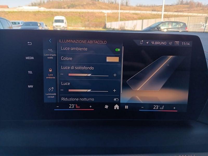 BMW Serie 1 120 48V MSport auto