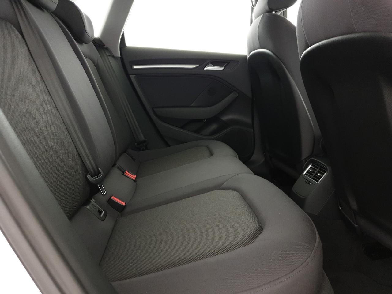 Sportback 30TDI 116CV Admired