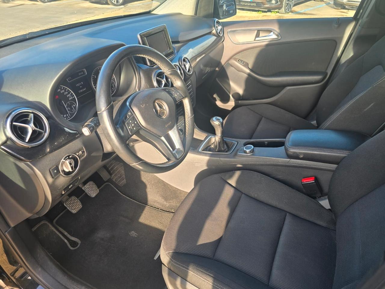 Mercedes-benz B 180 CDI BlueEFFICIENCY Executive