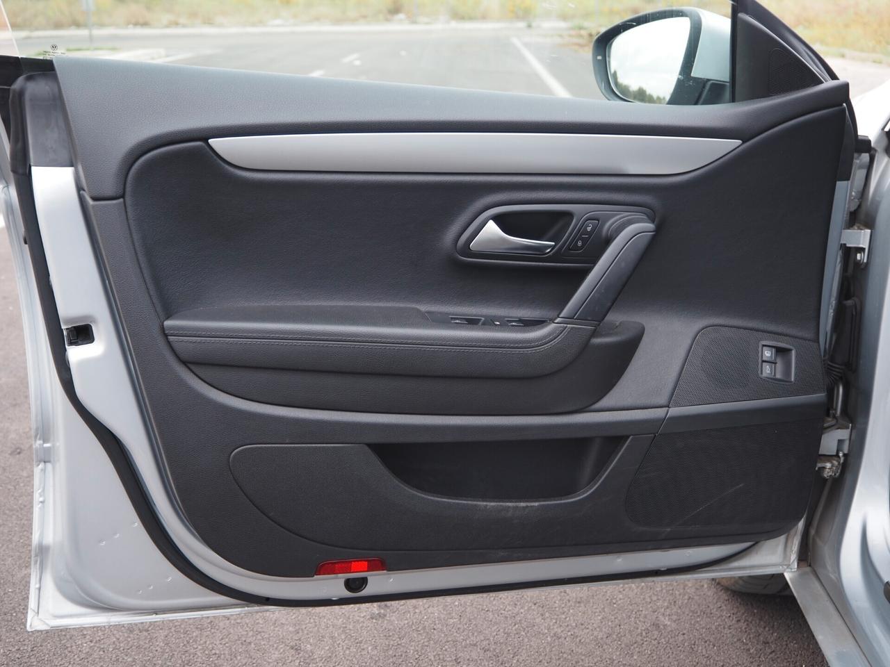 Volkswagen Passat CC 2.0 TDI DPF DSG BlueM. Tech.
