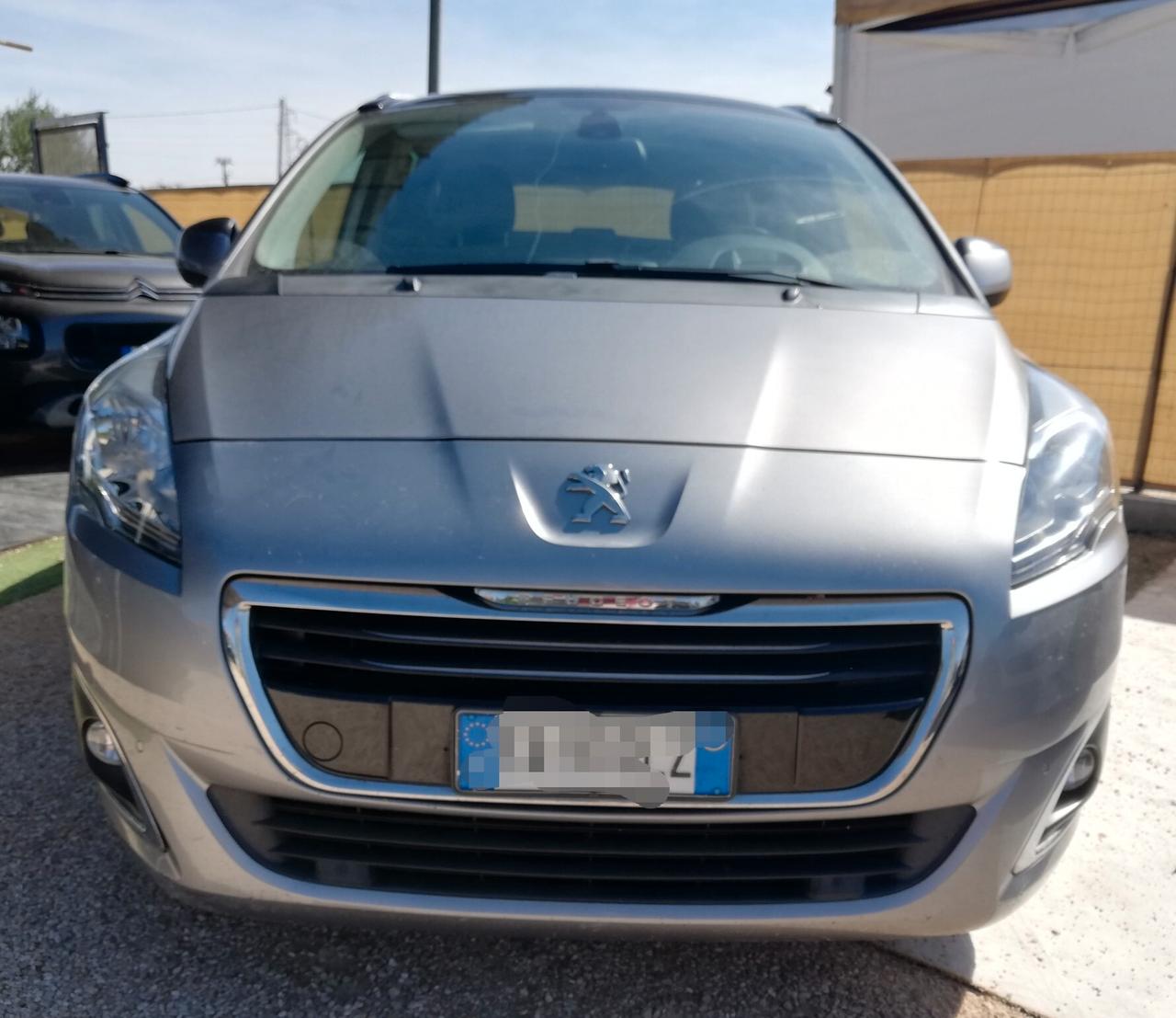 Peugeot 5008 7 posti
