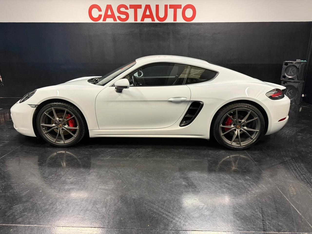 Porsche 718 Cayman 2.0