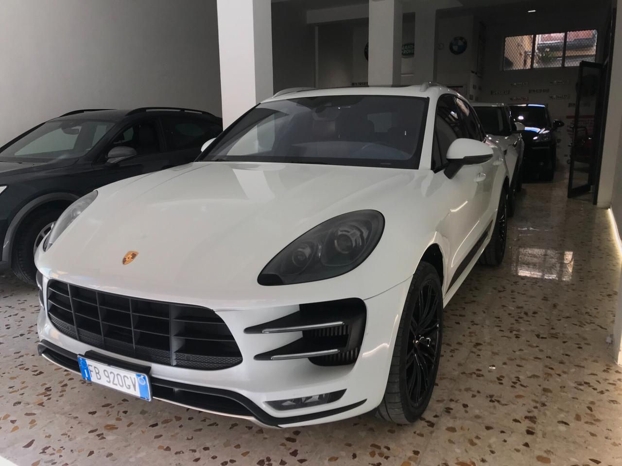 Porsche Macan 3.6 Turbo V6 400cv service Porsche