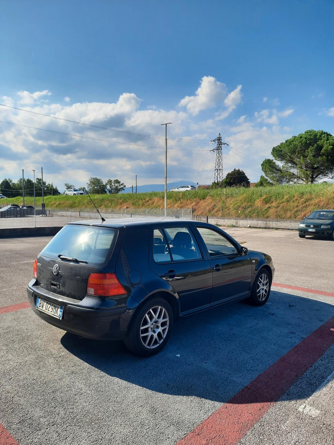 Volkswagen Golf 1.4 16V cat 5 porte Air Ok neopatentati