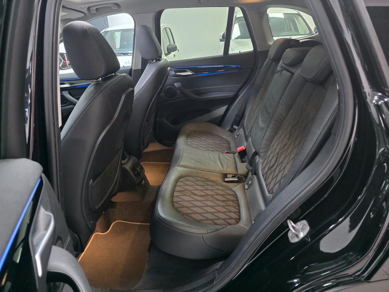 Bmw X1 sDrive18d xLine Plus tetto full