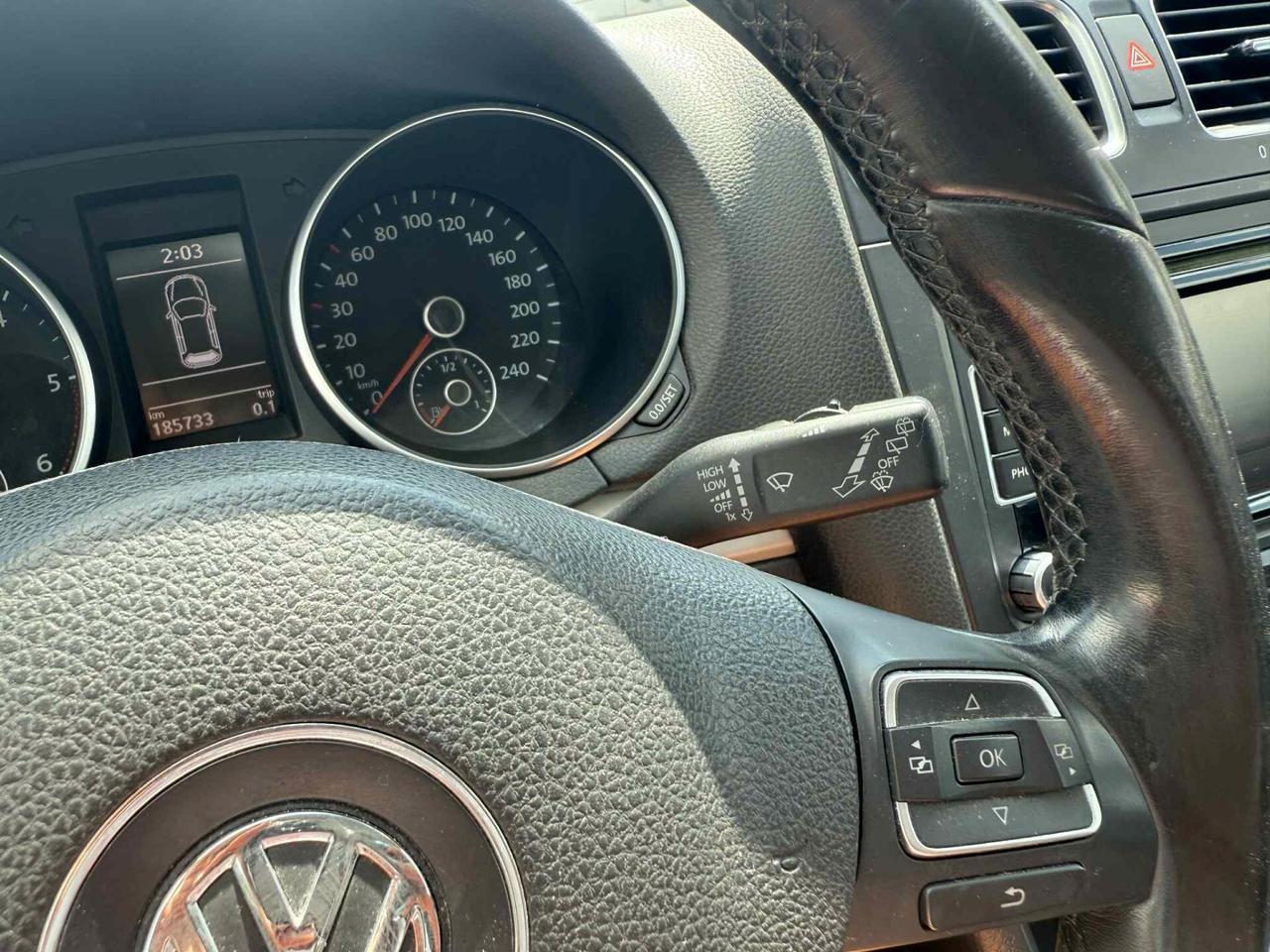 Volkswagen Golf 1.6 TDI 105 cv Highline DISTRIB OK 2011
