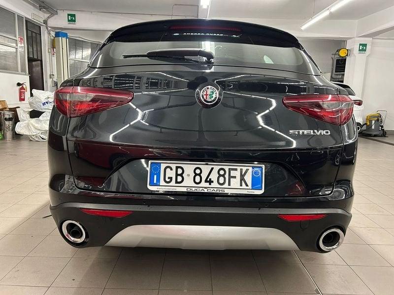 Alfa Romeo Stelvio 2.2 Turbodiesel 160 CV AT8 RWD AUTOCARRO