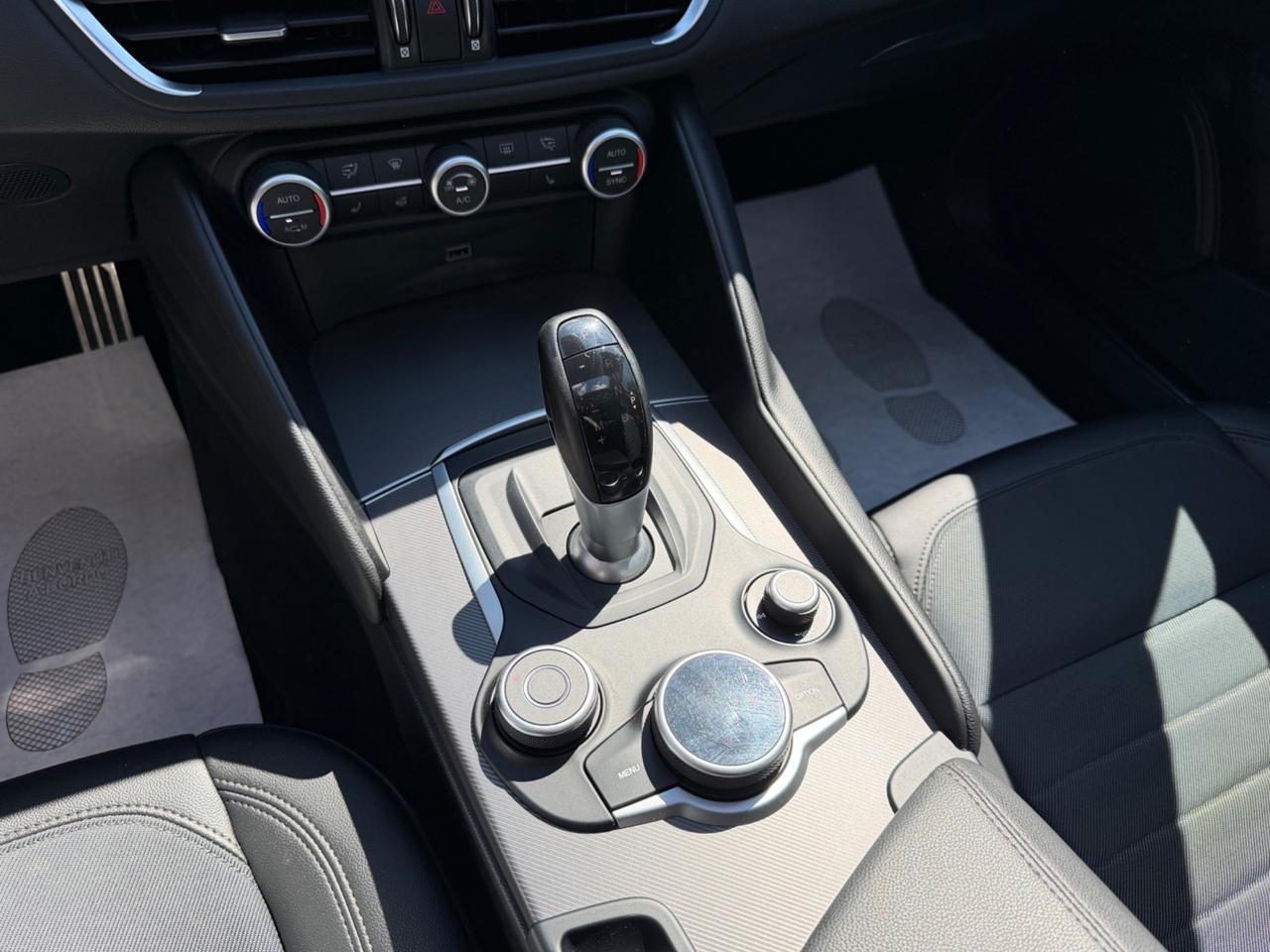 Alfa Romeo Giulia 2.0 Turbo 200 CV AT8 Executive