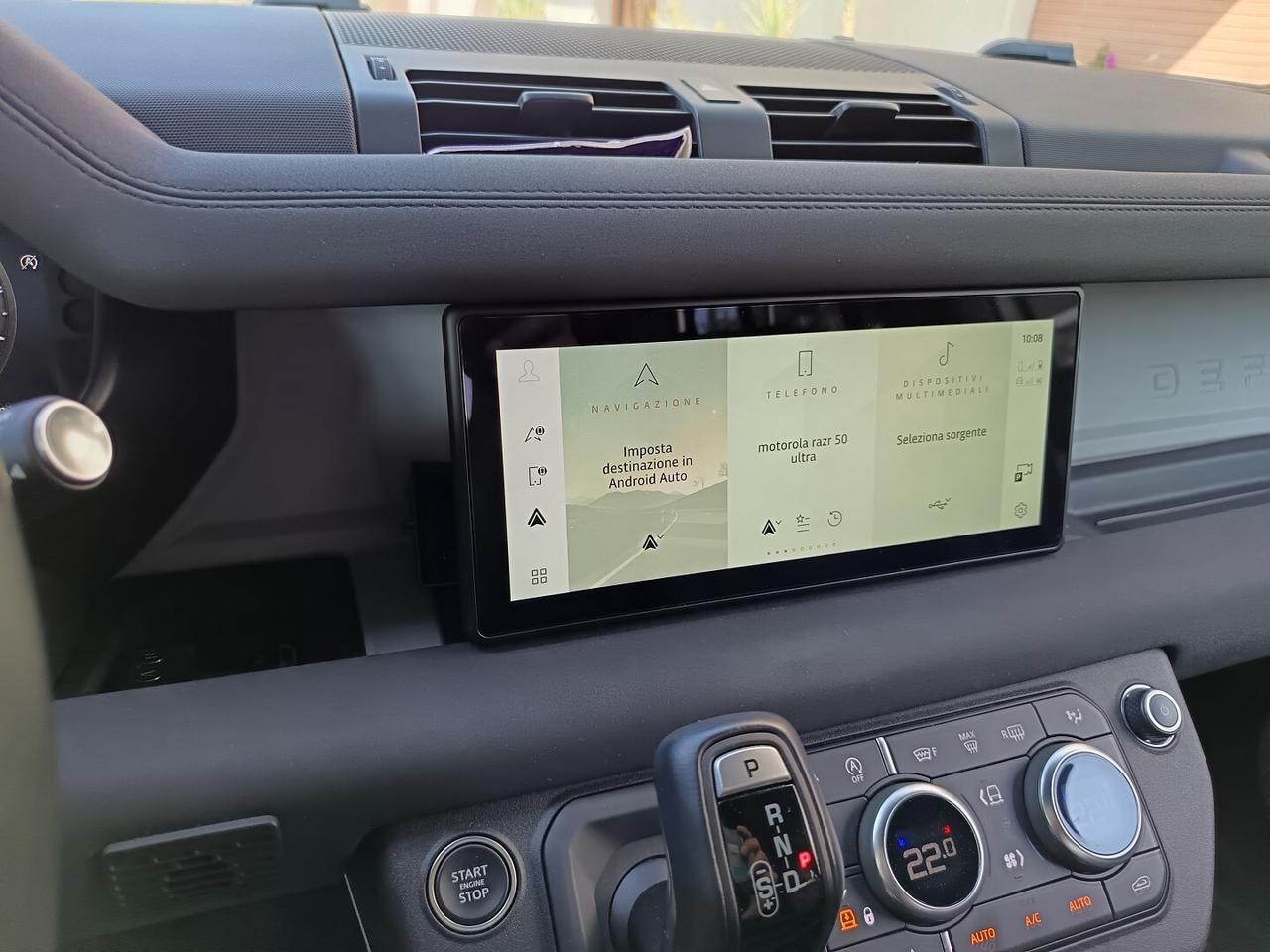 LAND ROVER Defender 110 3.0D 200 CV AWD Dyn.SE