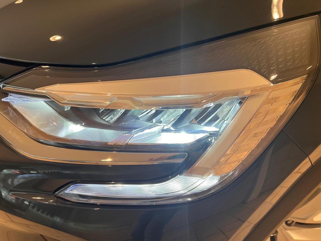 Renault Captur TCe 90 CV Equilibre solo 3800 km