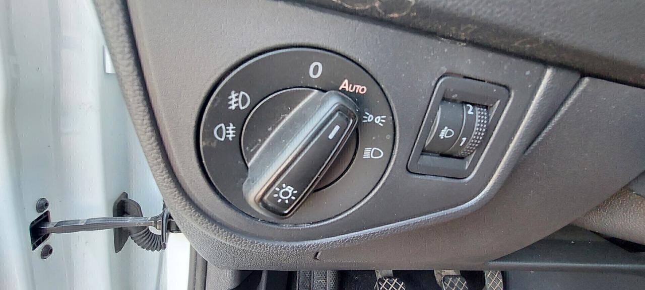 TAIGO 1,0 BENZINA LIFE 110 CV STRAFULL OPTIONAL NAVI RETROCAMERA TELEFONO FULL FULL