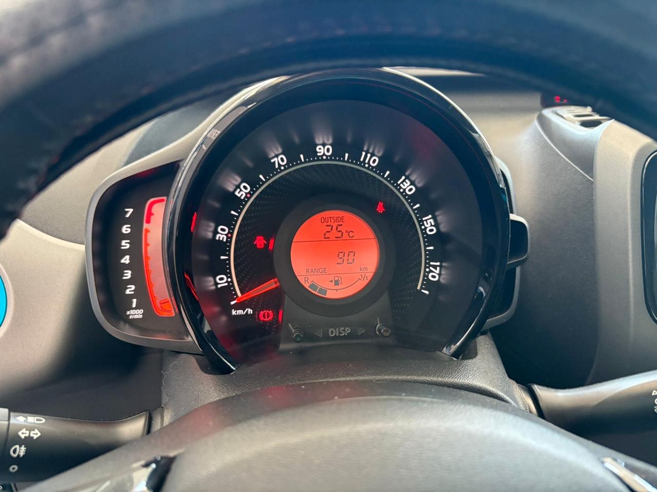 Toyota Aygo Connect 1.0 VVT-i 72 CV 5 porte x-play