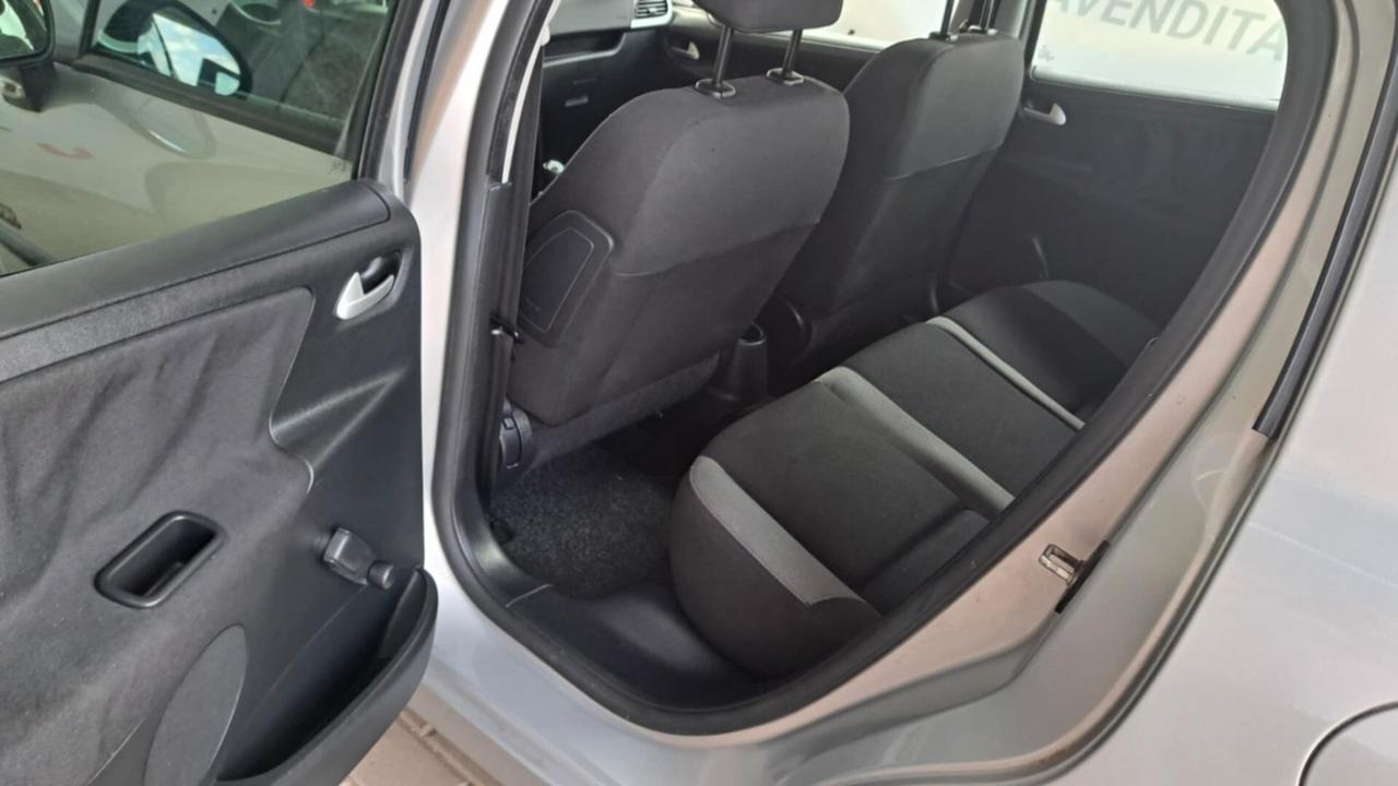 Peugeot 207 1.4 8V 75CV 5p. ONE Line