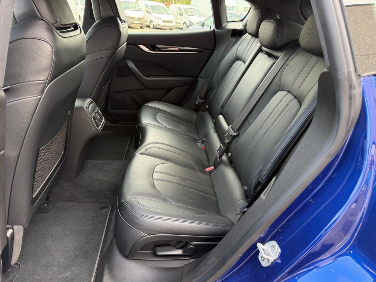 Maserati Levante 3.0 350 CV V6 AWD Gransport
