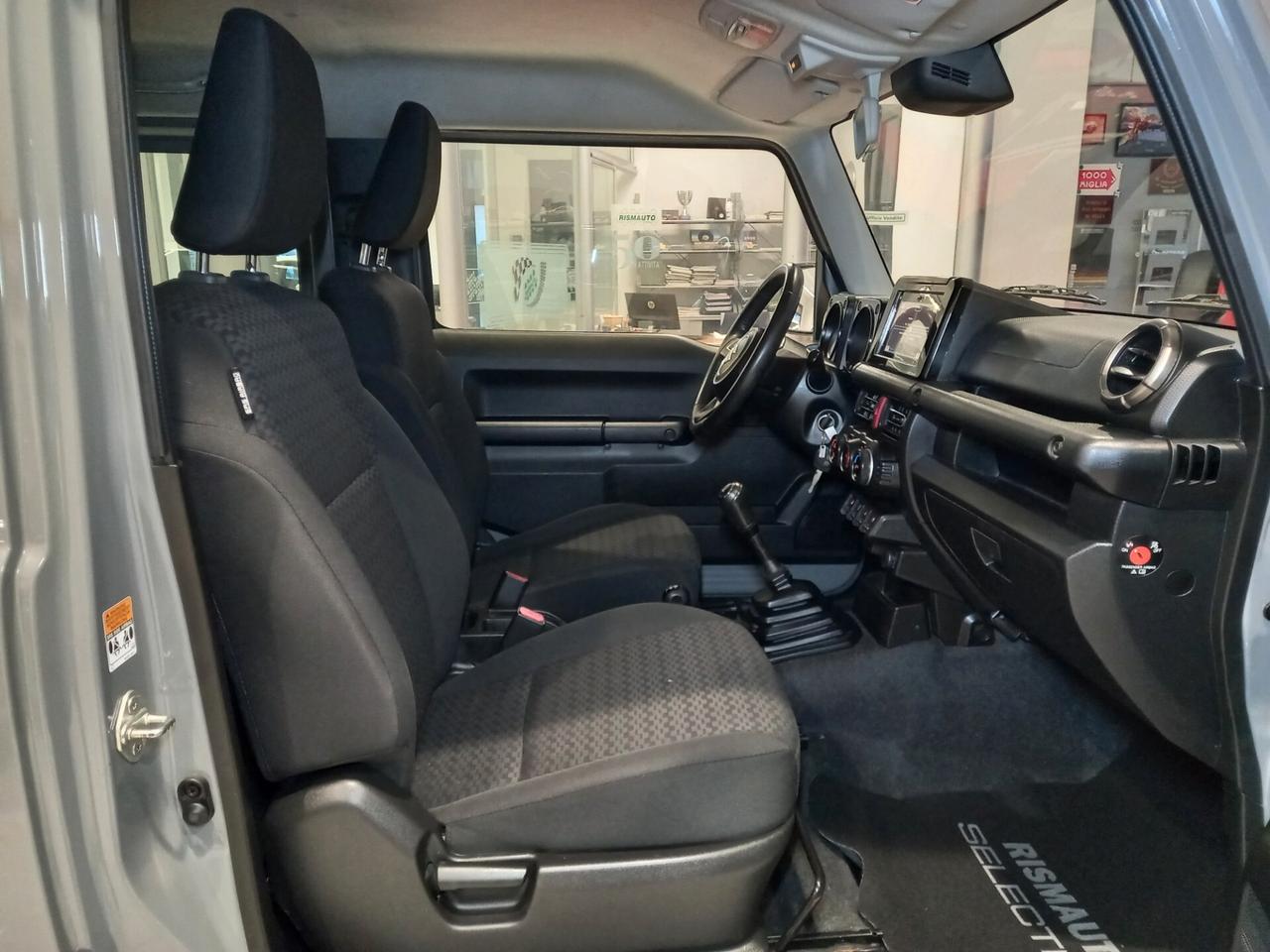 Suzuki Jimny 1.5 5MT Top 65.000 Km