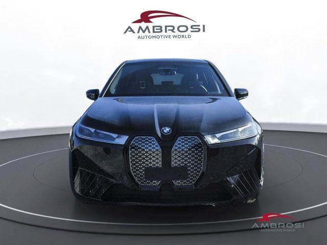 BMW iX xDrive40 Pacchetto Sportivo Edition Signature