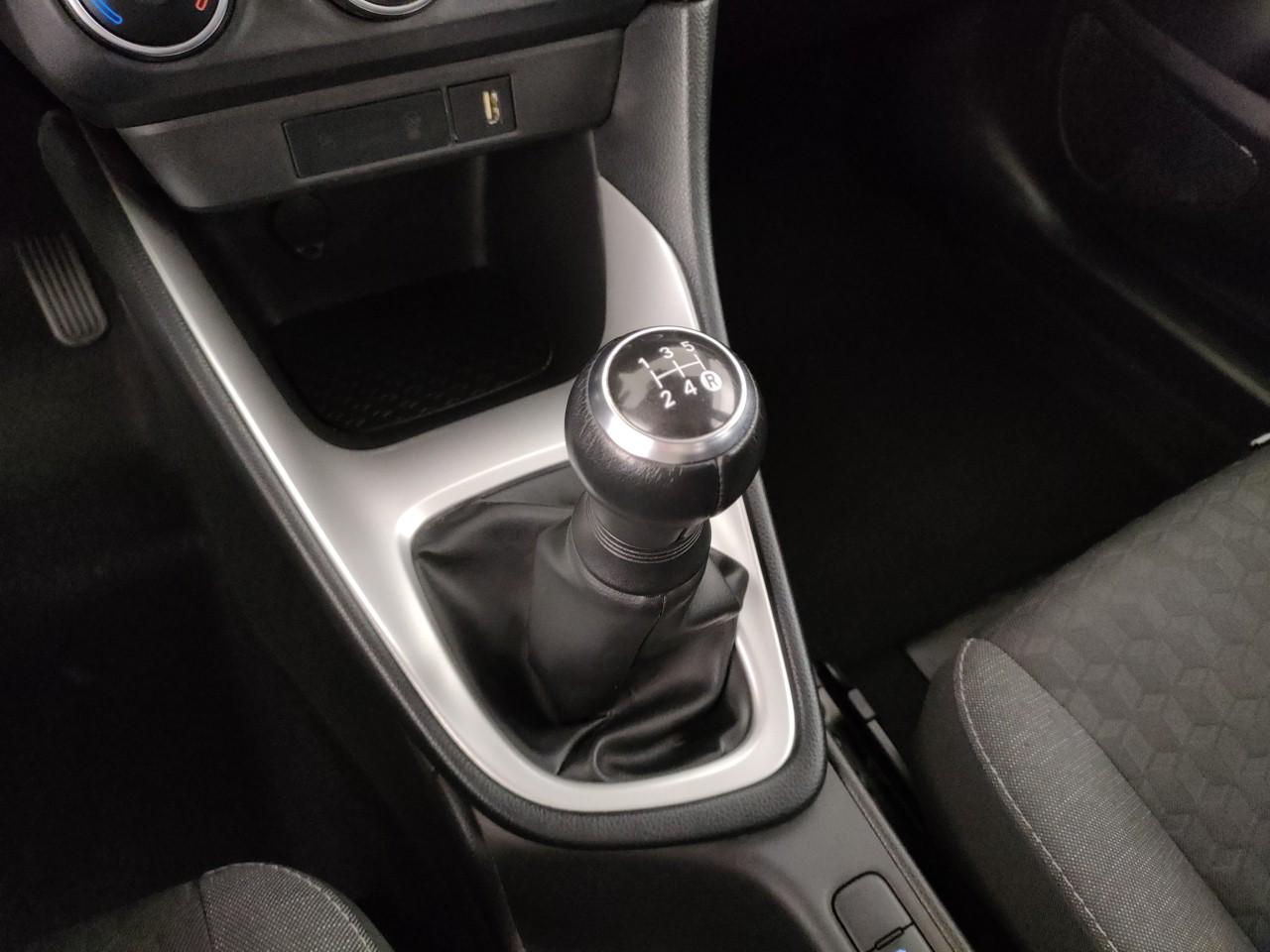 TOYOTA Yaris 1.0 Active