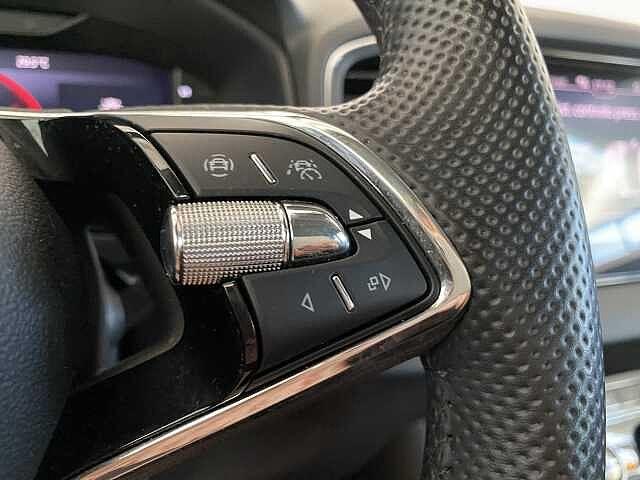 SKODA Karoq 2.0 TDI EVO SCR 115 CV DSG Executive