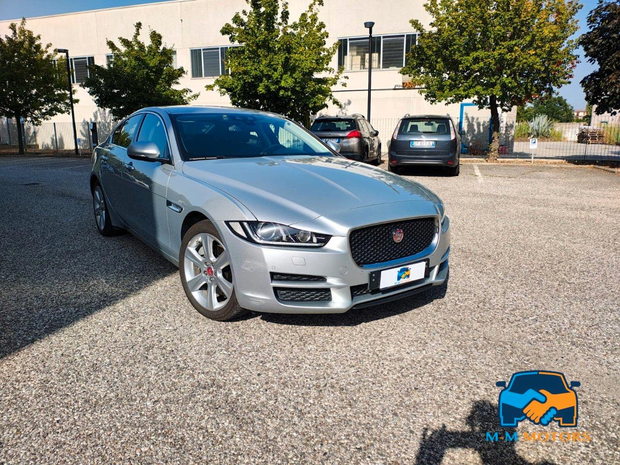 Jaguar XE Berlina XE 2.0d Prestige awd 180cv auto