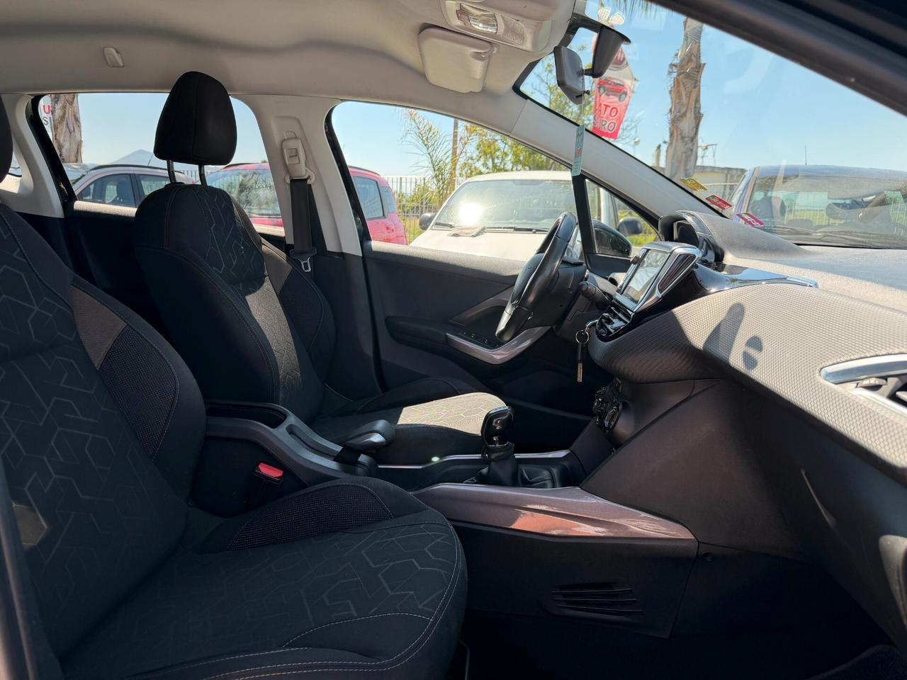 PEUGEOT 2008 2016 1.6 DIESEL 99 CV *LEGGI