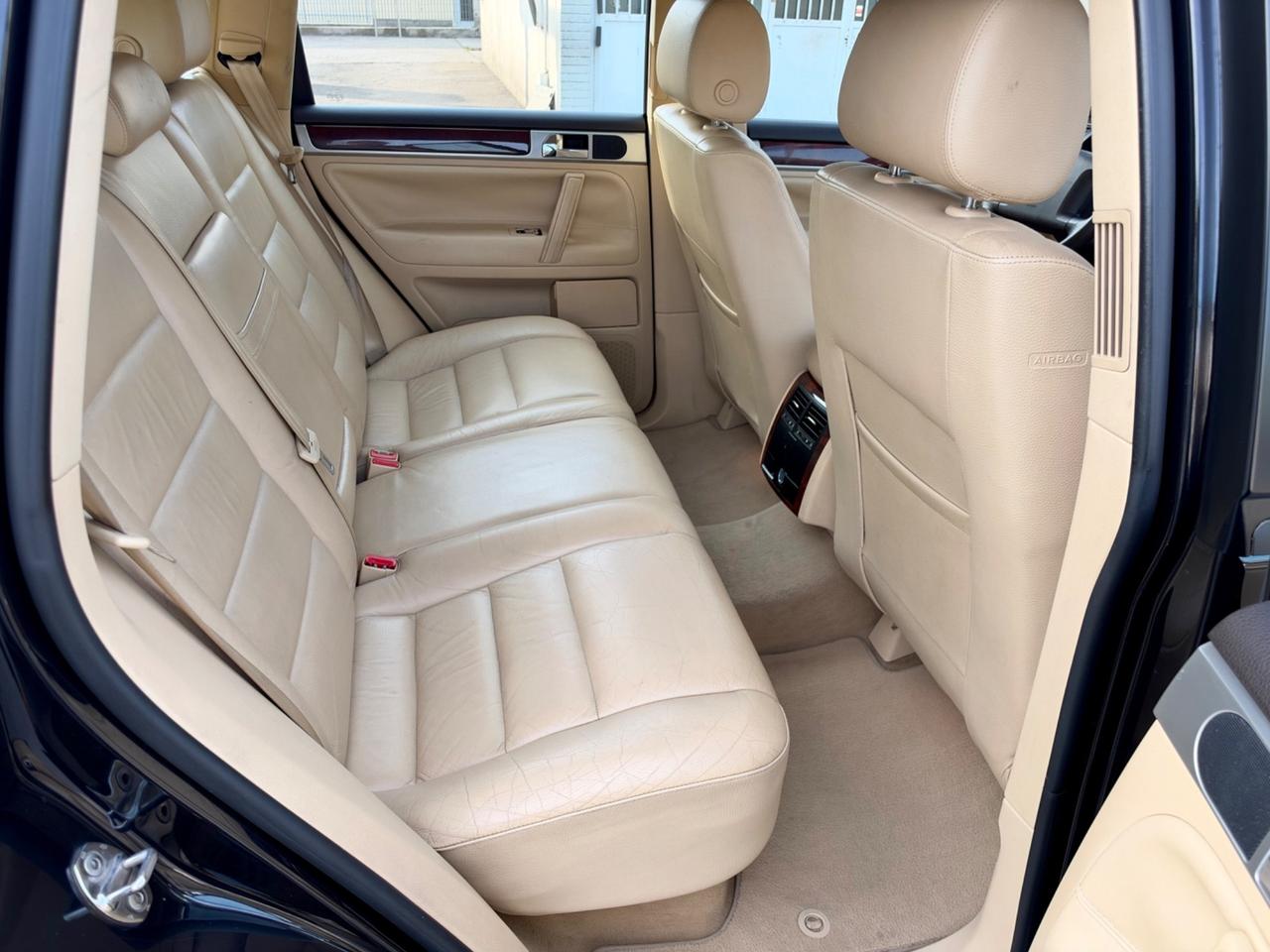 Volkswagen Touareg 3.0 V6 TDI DPF tiptronic