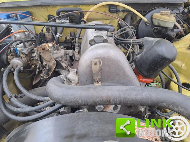 MERCEDES-BENZ 200 W123