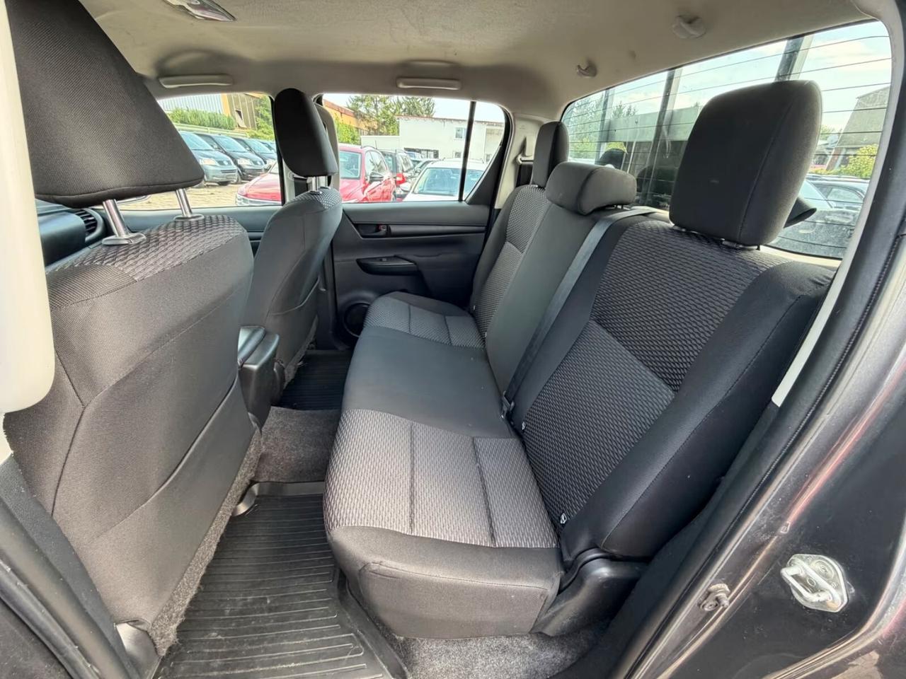 Toyota Hilux 2.4 D-4D 4WD 4 porte Double Cab Comfort