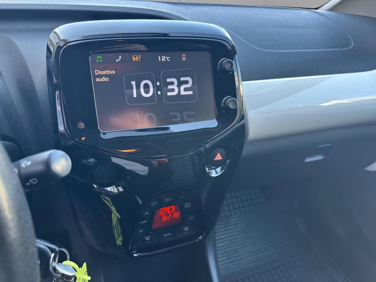 Toyota Aygo 5p 1.0 x-play my15