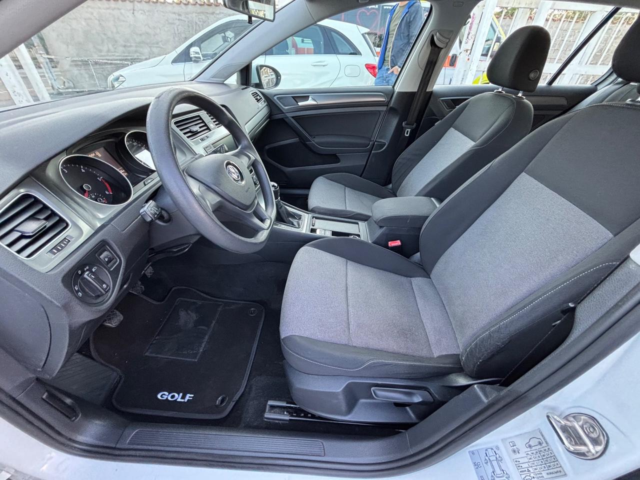 VW GOLF 1.6TDI 90CV SOLI 90.000KM PARK SENS