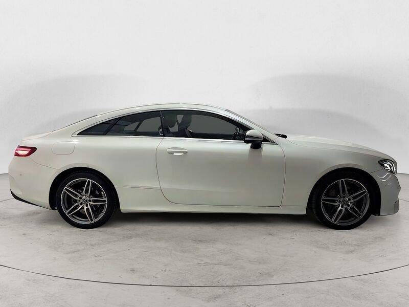 Mercedes-Benz Classe E Cpé E 220 d 4Matic Premium Plus